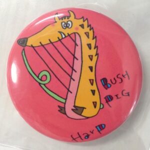 缶バッジ(アイリッシュハープ×干支)いのしし