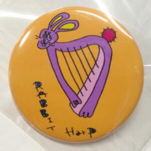 缶バッジ(アイリッシュハープ×干支)うさぎ